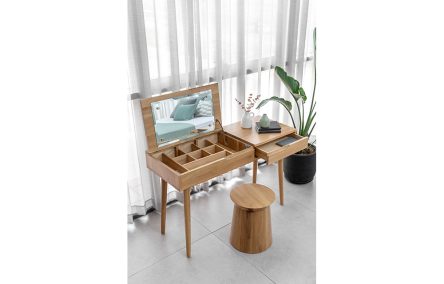 שולחן עבודה/ איפור ERICA